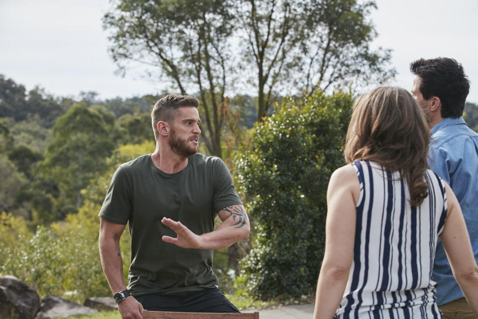 Heath Braxton punches Zac MacGuire in Home and Away