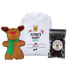 <p>This Christmas pack will be a real bundle of joy for your pet, perfect with three festive treats.<br>In addition to a felt toy, there’s some special ‘reindeer chips’ and a treat sack to store them in. <br>Photo: <a rel="nofollow noopener" href="https://idpet.com.au/" target="_blank" data-ylk="slk:IdPet;elm:context_link;itc:0;sec:content-canvas" class="link ">IdPet</a> </p>