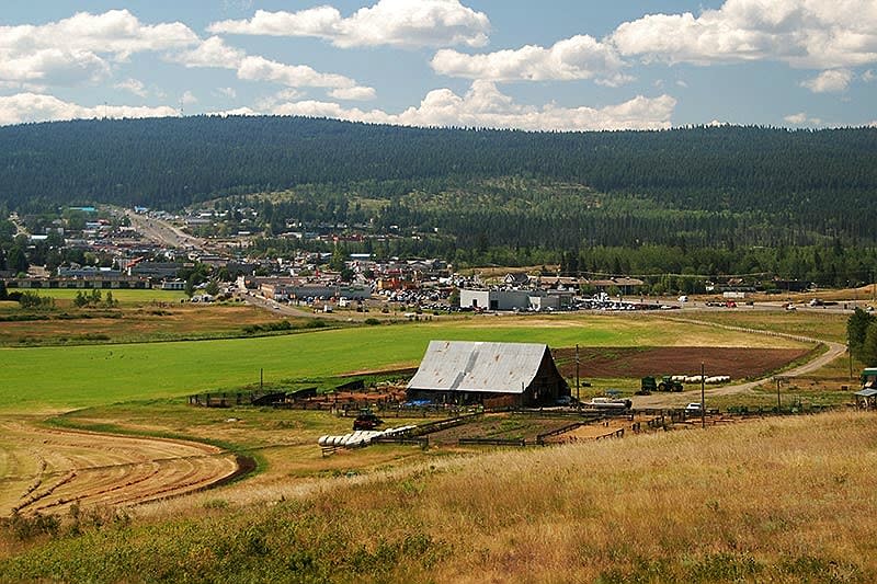 100 Mile House in central British Columbia. RCMP are investigating a suspected homicide in the small town late Tuesday. (District of 100 Mile House - image credit)