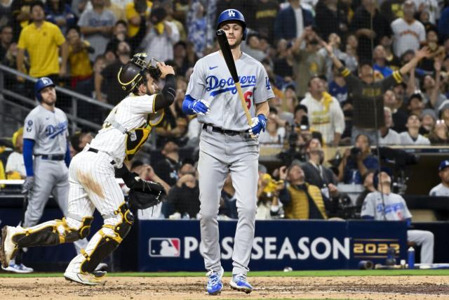 Haunting memories of last year are driving Max Muncy this postseason - Los  Angeles Times