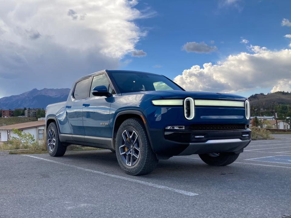 The 2022 Rivian R1T.