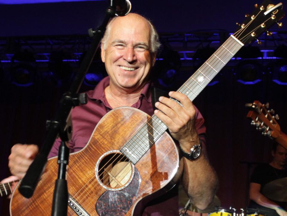 Jimmy Buffet performs at The Everglades Foundation Sixth Annual Benefit at The Breakers on February 18, 2011 in Palm Beach, Florida. (P