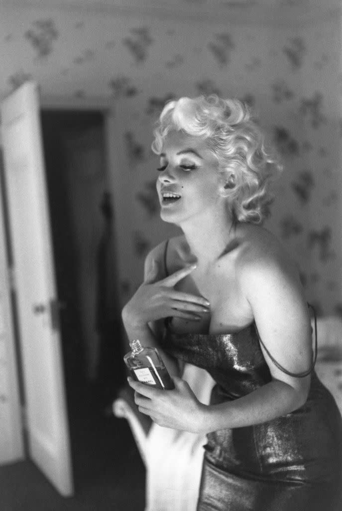 Marilyn Monroe in 1955, Chanel No 5, perfume, fragrance