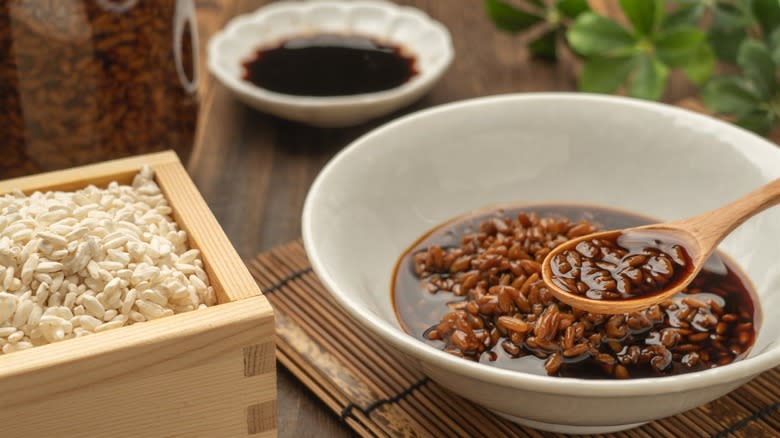 Rice koji and soy sauce