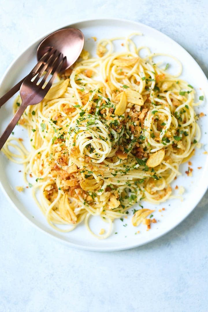 Spaghetti Aglio e Olio from Damn Delicious