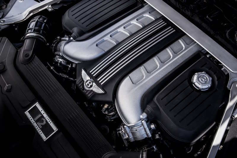 Continental GT搭載6.0升W12渦輪引擎，擁有635hp/91.8kgm動力。