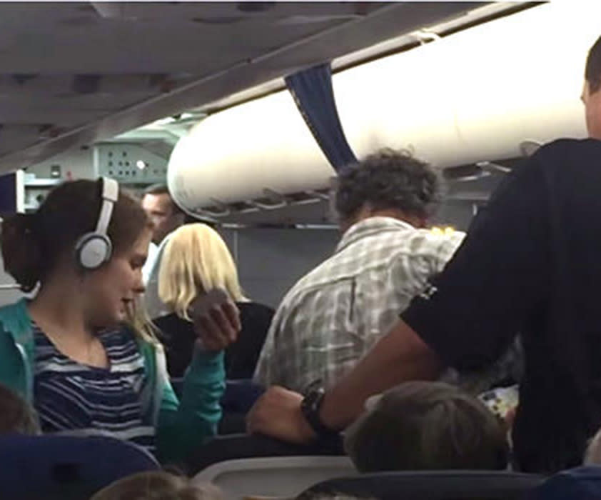 'Fear of autism' gets teen girl kicked off plane