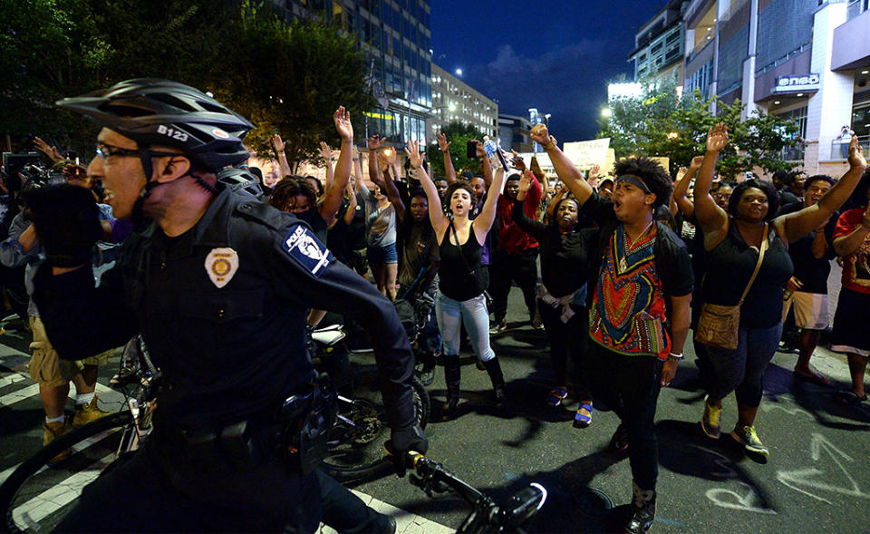 Protests erupt after deadly police shooting in Charlotte, N.C.