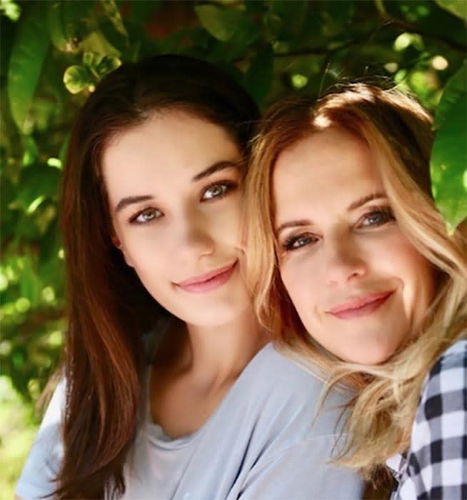 Kelly Preston y su hija