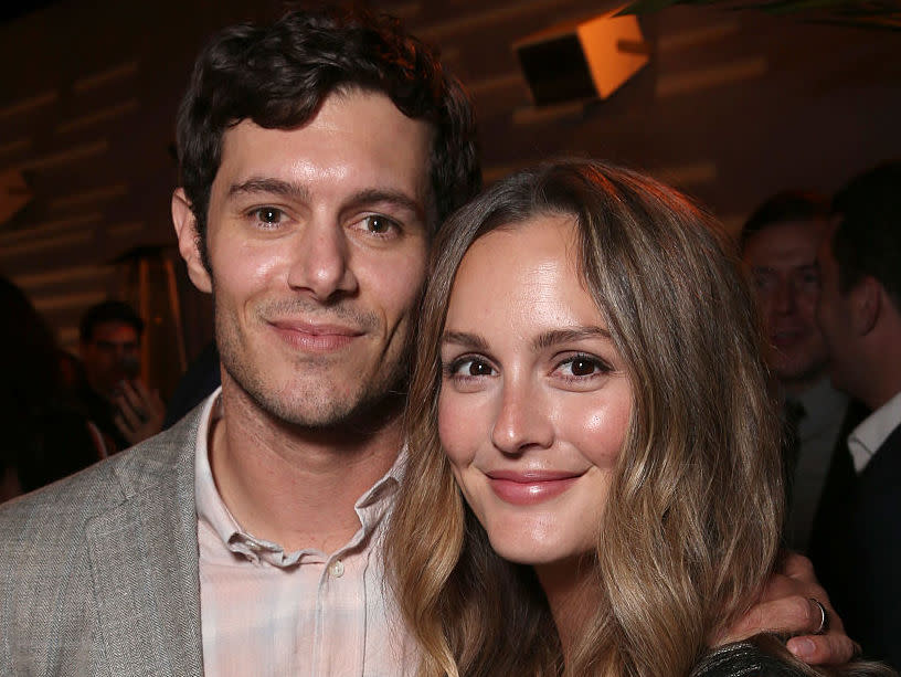 Leighton Meester & Adam Brody made a rare appearance together at a Golden Globes party and looked perfect together as usual