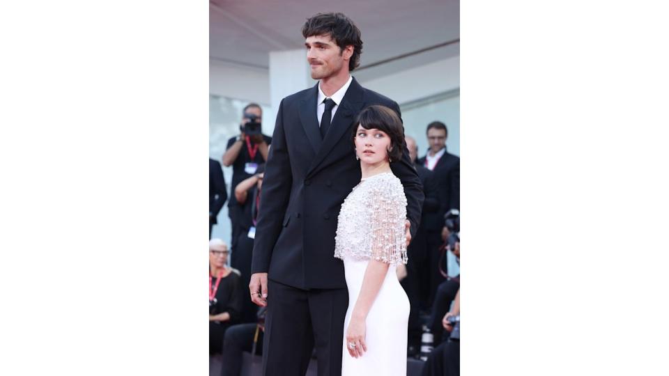 Actors Jacob Elordi (6'6) and Cailee Spaeny (5'1)