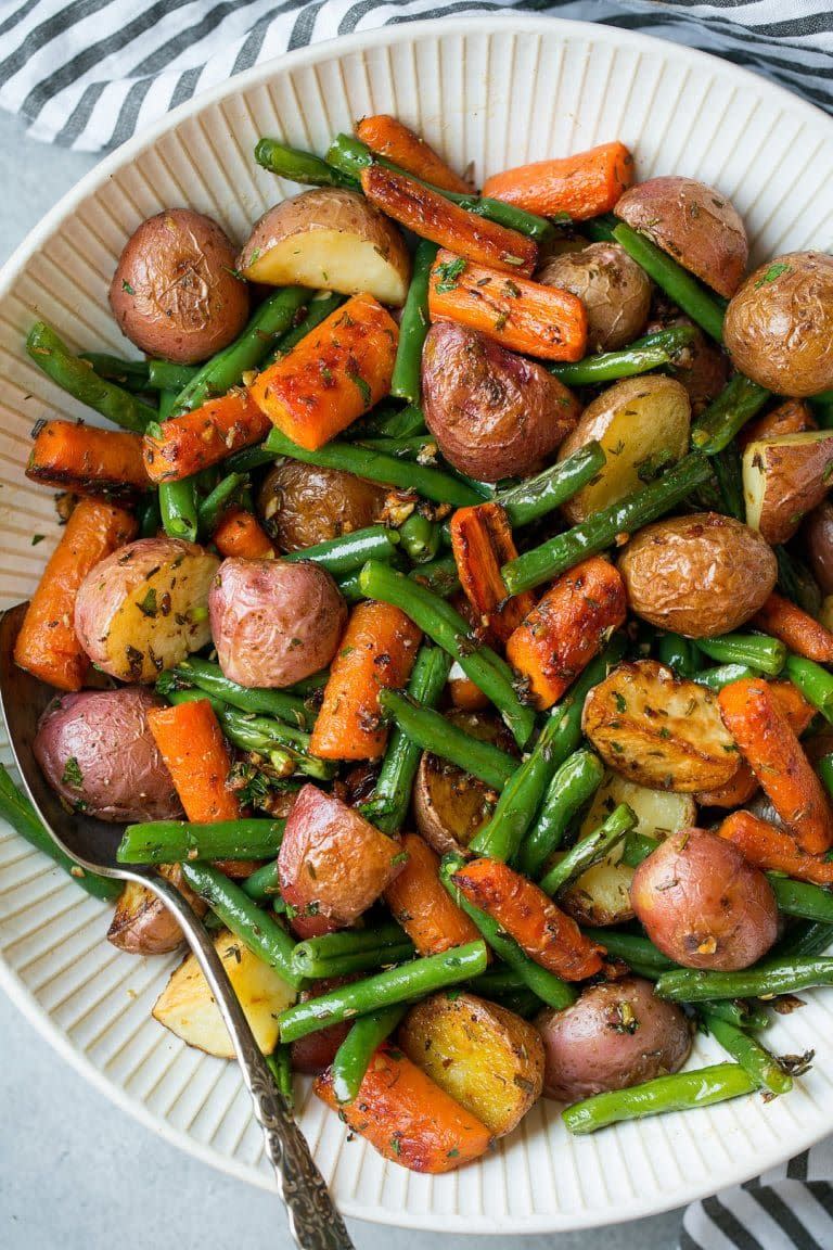 Garlic Herb Roasted Potatoes, Carrots, and Green Beans