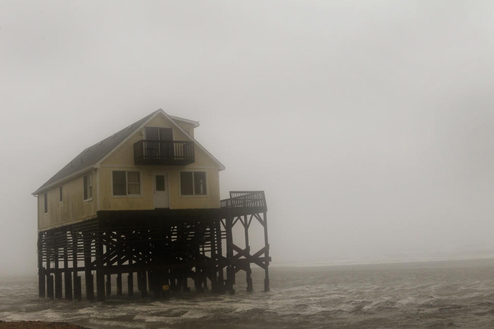 Hurricane Irene Churns Towards North Carolina's Outer Banks