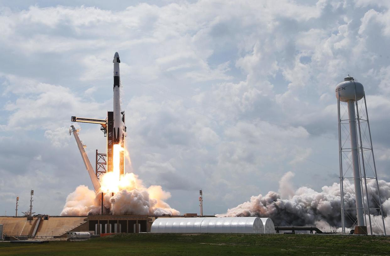 The SpaceX Falcon 9 rocket with the manned Crew Dragon spacecraft attached takes off from launch pad 39A at the Kennedy Space Center on May 30, 2020 in Cape Canaveral, Florida: Getty