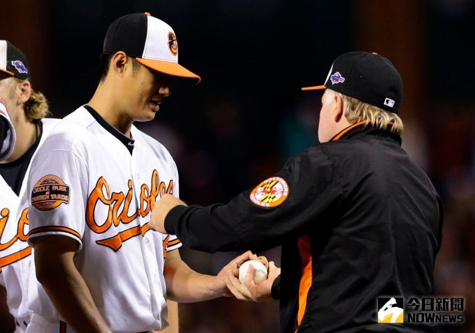 ▲陳偉殷跟前教頭Buck Showalter。（圖／美聯社資料照／達志影像）