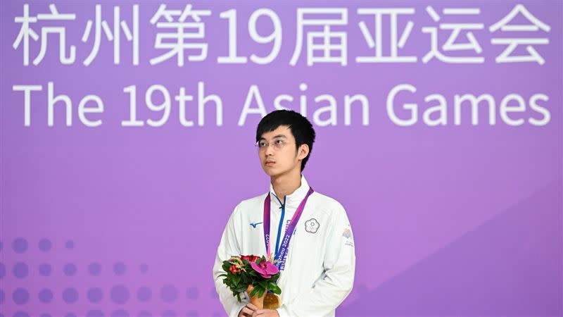 台灣九段棋士許皓鋐連續扳倒世界前3名選手，奪下圍棋個人賽金牌。（圖／中華奧會提供）