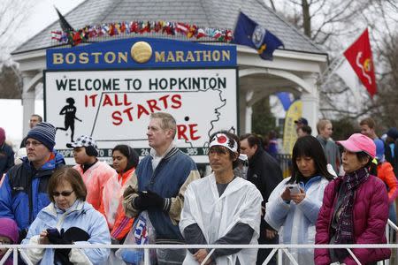 Spectators gather near the Boston Marathon start line in Hopkinton, Massachusetts April 20, 2015. REUTERS/Dominick Reuter