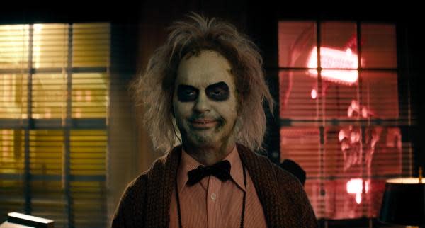 Michael Keaton de regreso como Beetlejuice (Imagen: Warner Bros. Pictures)