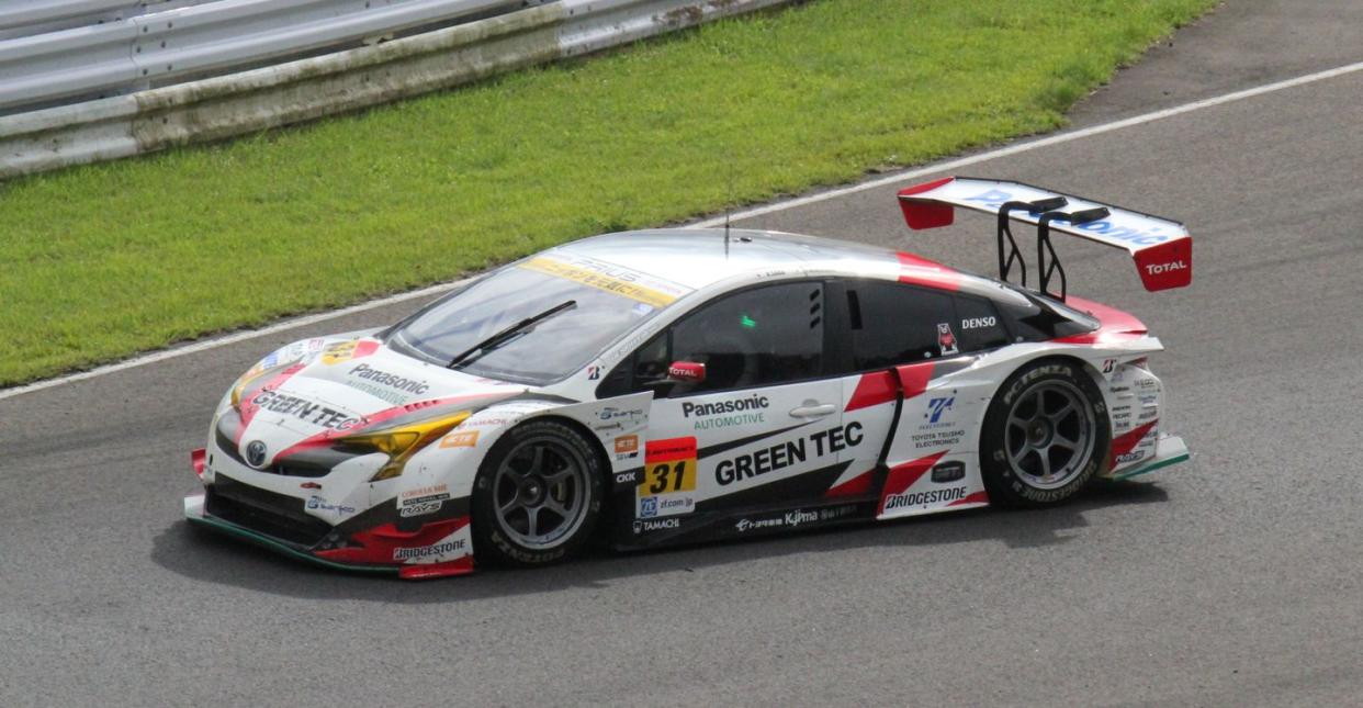 toyota prius gt300