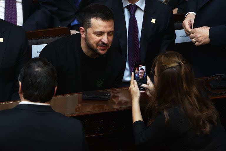 Zelensky en el Congreso, durante la ceremonia de asunción de Milei