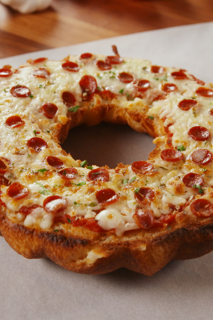 2) Giant Pizza Bagel