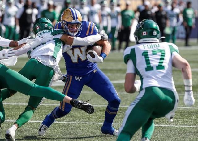 Winnipeg Blue Bombers hold off Saskatchewan Roughriders in West final