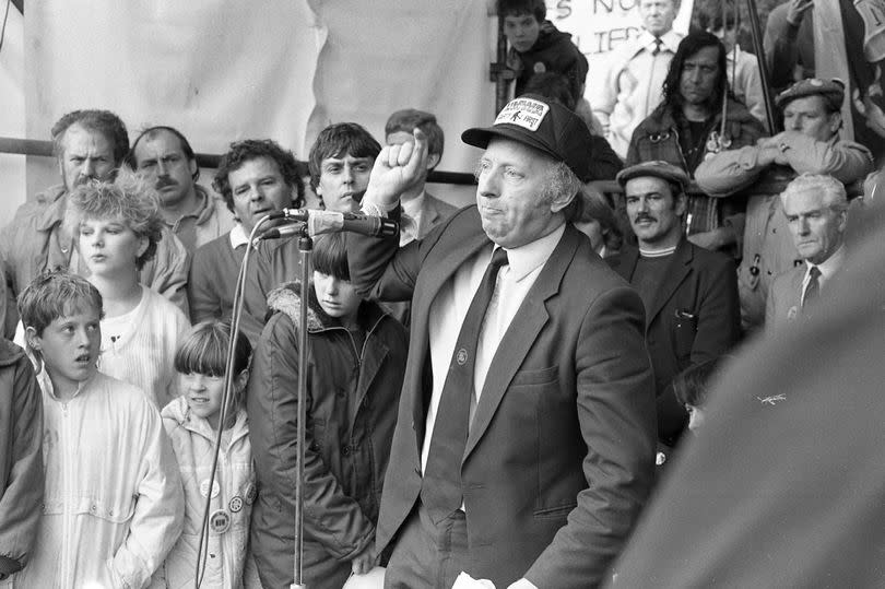Arthur Scargill pictured at a Miners Strike rally in Hanley, Staffs, in September 1984 -Credit:Stoke Sentinel