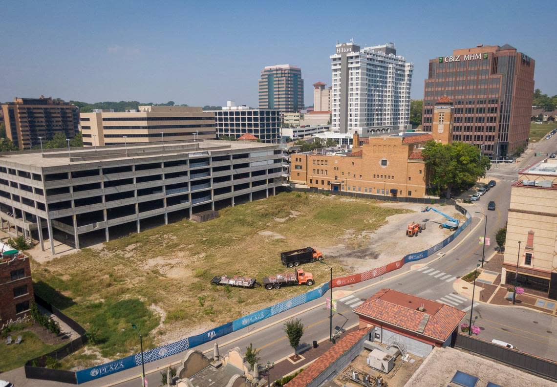 What Kansas City Mayor Quinton Lucas has called a 3-acre “hole” or “pit” now sits where a Nordstrom department store had been planned on the west side of the Country Club Plaza.