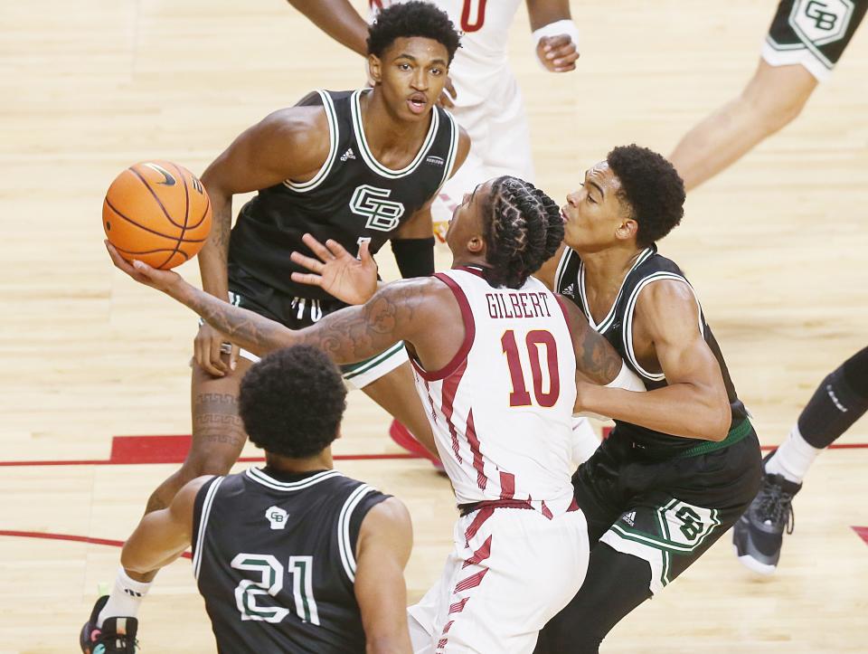 UWGB rebounded from road losses at Iowa State and Valparaiso by winning its first nonconference road game against a Division I team in four years when it beat Montana State on Nov. 20.