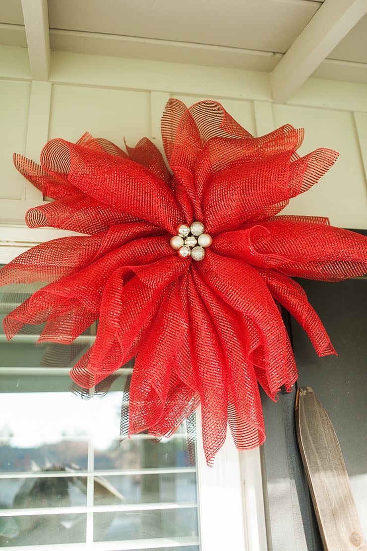 DIY Mesh Poinsettia