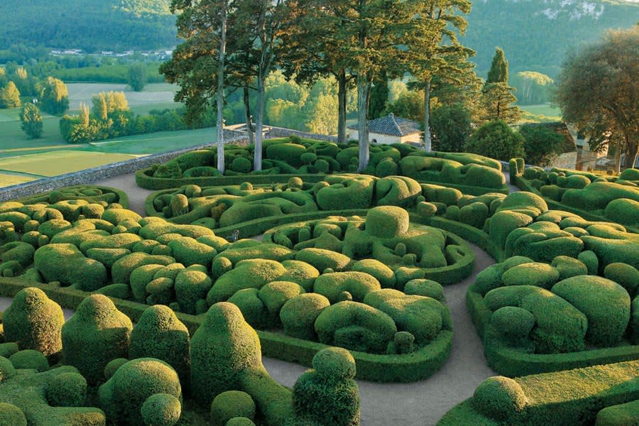 topiary gardens