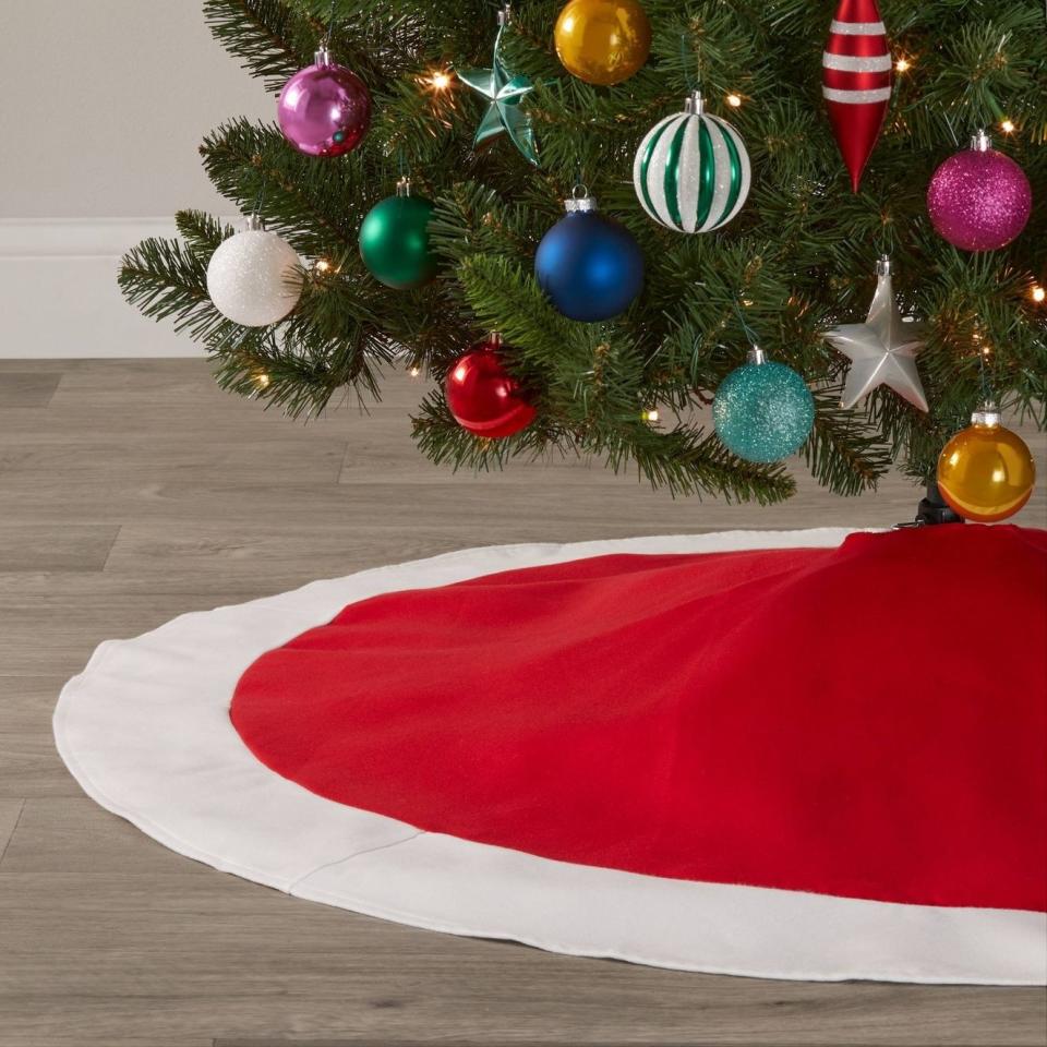 The tree skirt