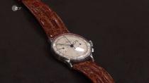 Leider war die Armbanduhr aus den 1940er-Jahren von der Marke Jaeger LeCoultre zu stark restauriert. Das drückte den Schätzpreis auf 700 Euro. (Bild: ZDF)