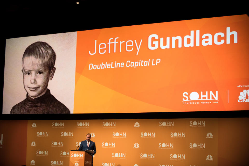 Jeffrey Gundlach, chief executive officer and chief investment officer of DoubleLine Capital LP, arrives on stage to speak during the 22nd annual Sohn Investment Conference in New York, U.S., on Monday, May 8, 2017. Since 1995, the Sohn Investment Conference, has brought the world's savviest investors together to share fresh insights and money-making ideas to benefit the Sohn Conference Foundation's work to end childhood cancer. Photographer: Kholood Eid/Bloomberg via Getty Images