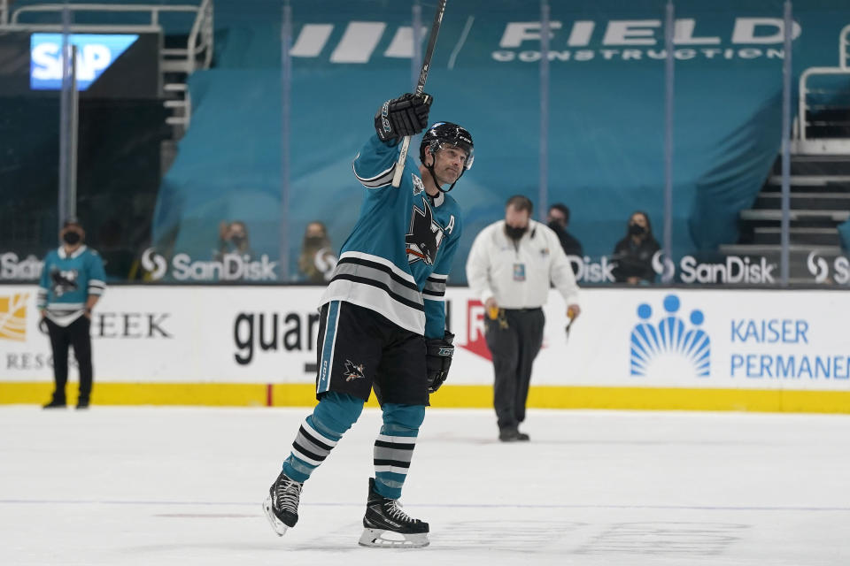 San Jose Sharks center Patrick Marleau waves to fans after the Vegas Golden Knights defeated the Sharks in an NHL hockey game in San Jose, Calif., Wednesday, May 12, 2021. (AP Photo/Jeff Chiu)