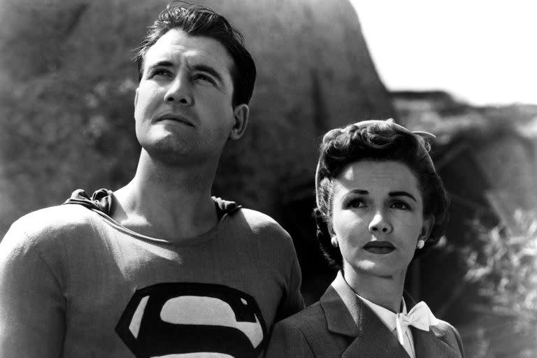 Las aventuras de Superman: el ruego de Lucille Ball, una muerte rodeada de misterios y la maldición del superhéroe