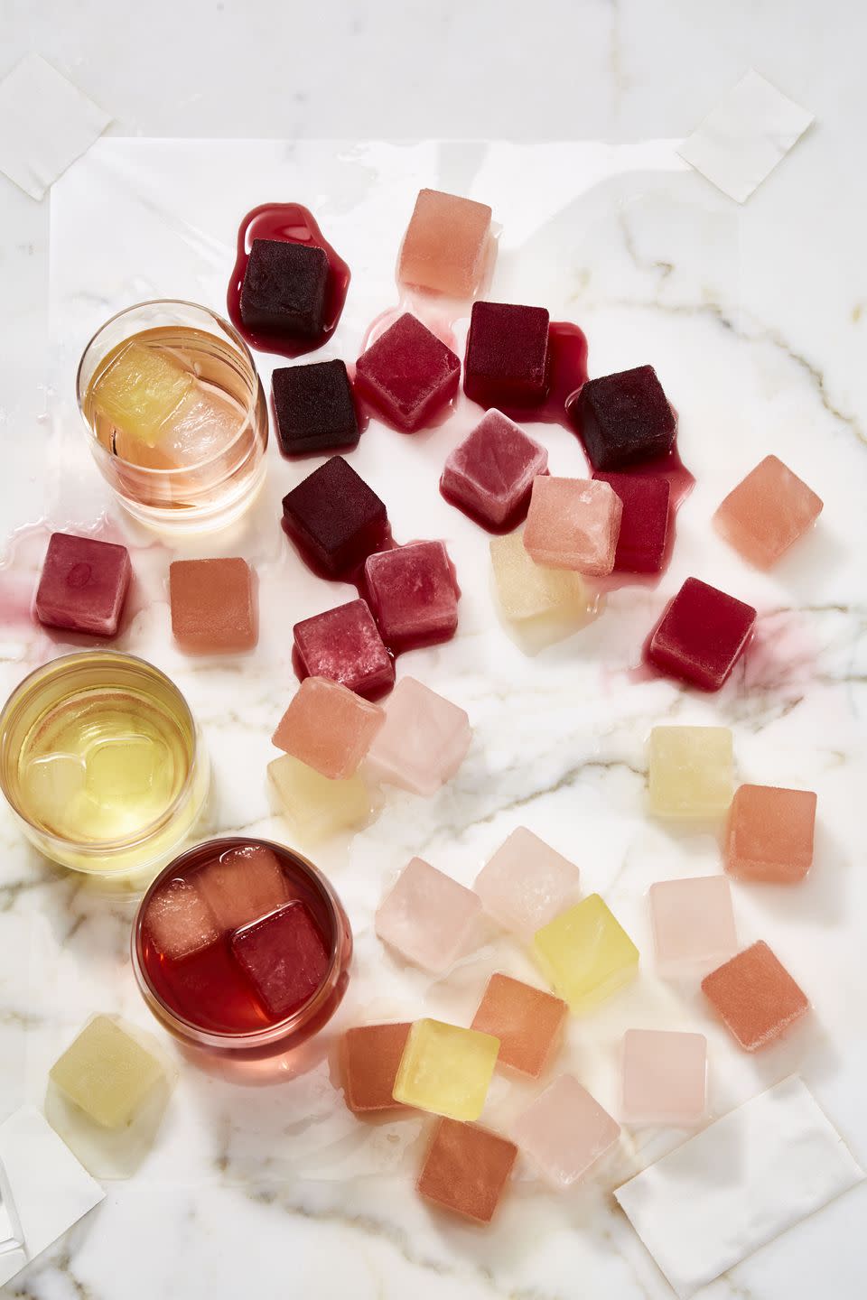 Make beautiful wine cubes.