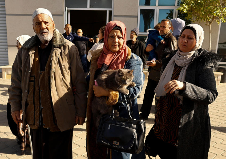 Ausreisende Palästinenser am Rafah-Grenzübergang.