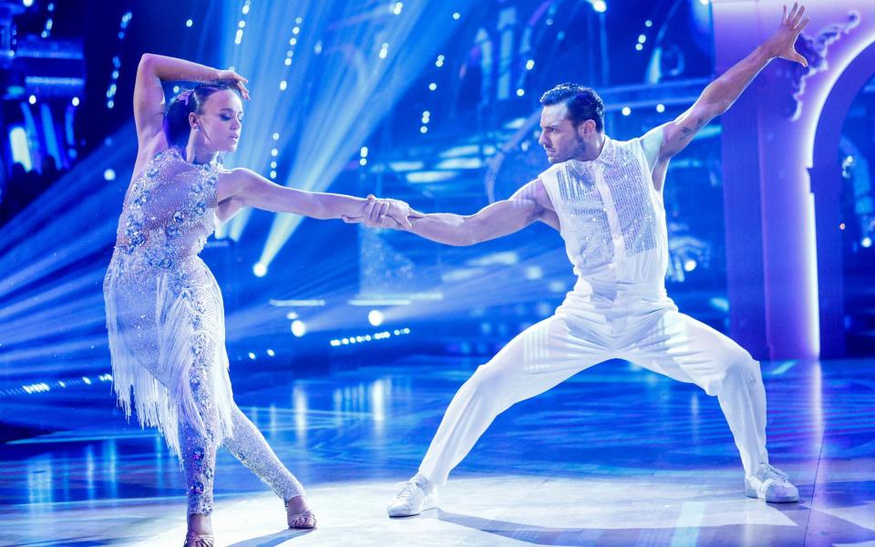 Ellie Leach and Vito Coppola performed a showdance