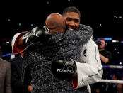 Boxing - Anthony Joshua vs Joseph Parker - World Heavyweight Title Unification Fight - Principality Stadium, Cardiff, Britain - March 31, 2018 Anthony Joshua celebrates after winning the fight Action Images via Reuters/Andrew Couldridge