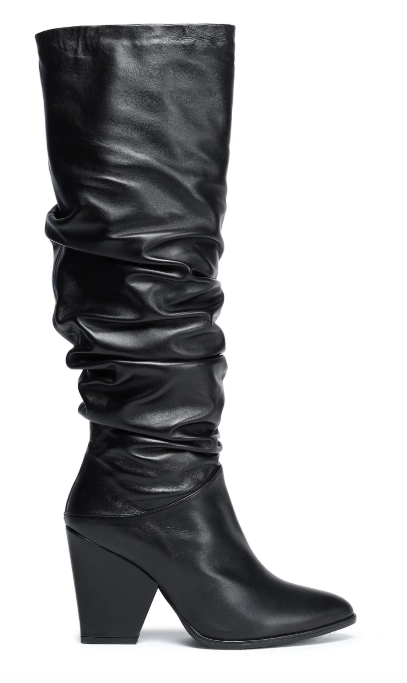 14) Gathered leather knee boots