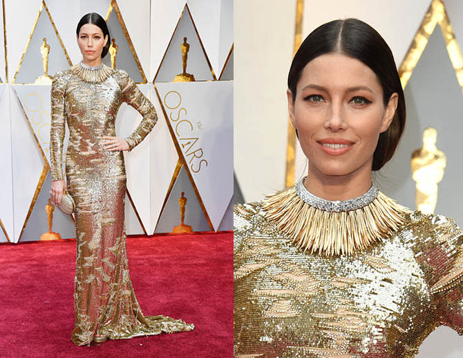 US actress Jessica Biel arrive on the red carpet for the 89th Oscars on February 26, 2017 in Hollywood, California. / AFP / VALERIE MACON (Photo credit should read VALERIE MACON/AFP/Getty Images)