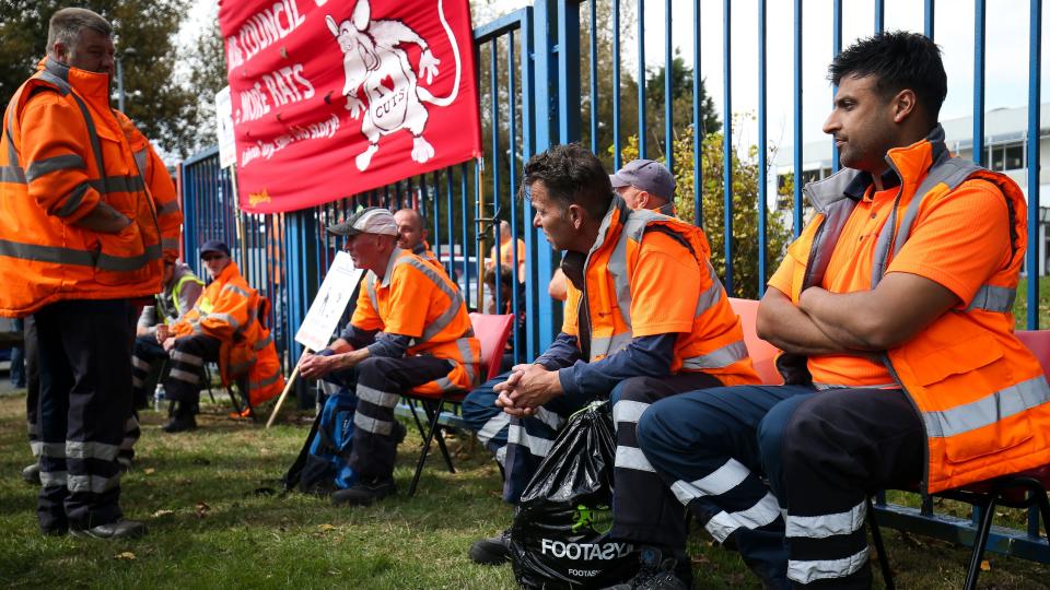 <p>Unite claims workers who did not take part in last summer’s walkouts were given extra payments by the council.</p>