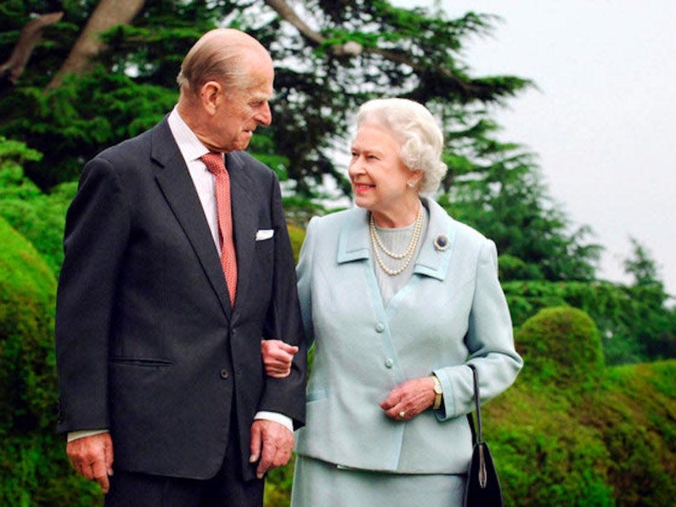 Prince Philip and Queen Elizabeth celebrate 60th wedding anniversary