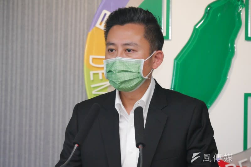 20220812-桃園縣長候選人林智堅對退出選舉召開記者會說明。（蔡親傑攝）