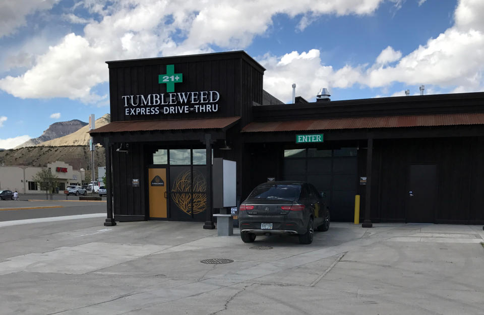 Tumbleweed Express Drive-Thru, the nation&#39;s first first drive-thru marijuana dispensary, is shown in Parachute, Colorado, U.S., April 19, 2017.   Mark Smith/Courtesy Tumbleweed Express Drive-Thru/Handout via REUTERS   ATTENTION EDITORS - THIS IMAGE WAS PROVIDED BY A THIRD PARTY. EDITORIAL USE ONLY.