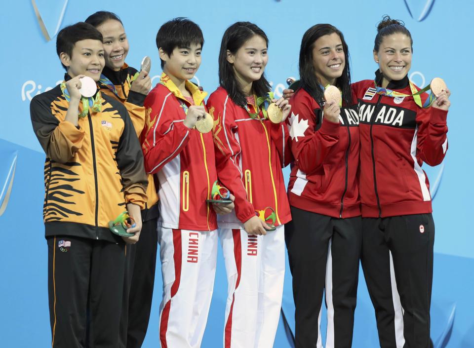 Diving - Women's Synchronised 10m Platform Victory Ceremony