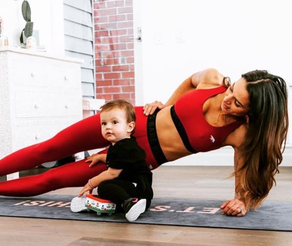 Sam and wife Snezana uses home workouts for flexibility. Photo: Instagram/snezanawood