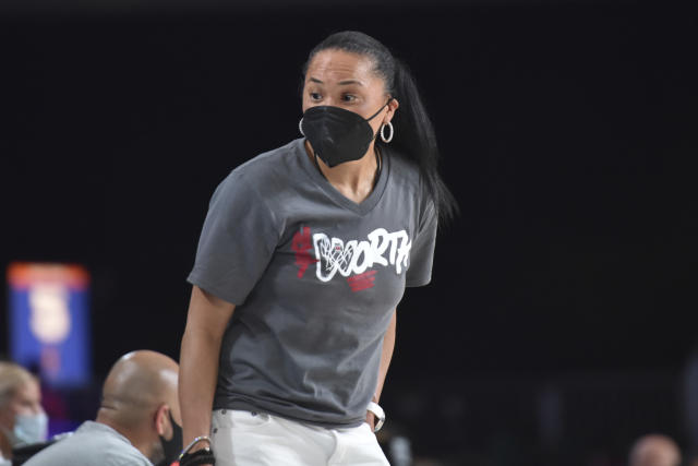 How accurate is Dawn Staley's romance rumor with Lisa Boyer?