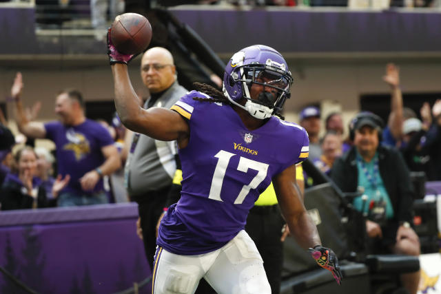 Vikings, Commanders to put winning streaks on the line against each other